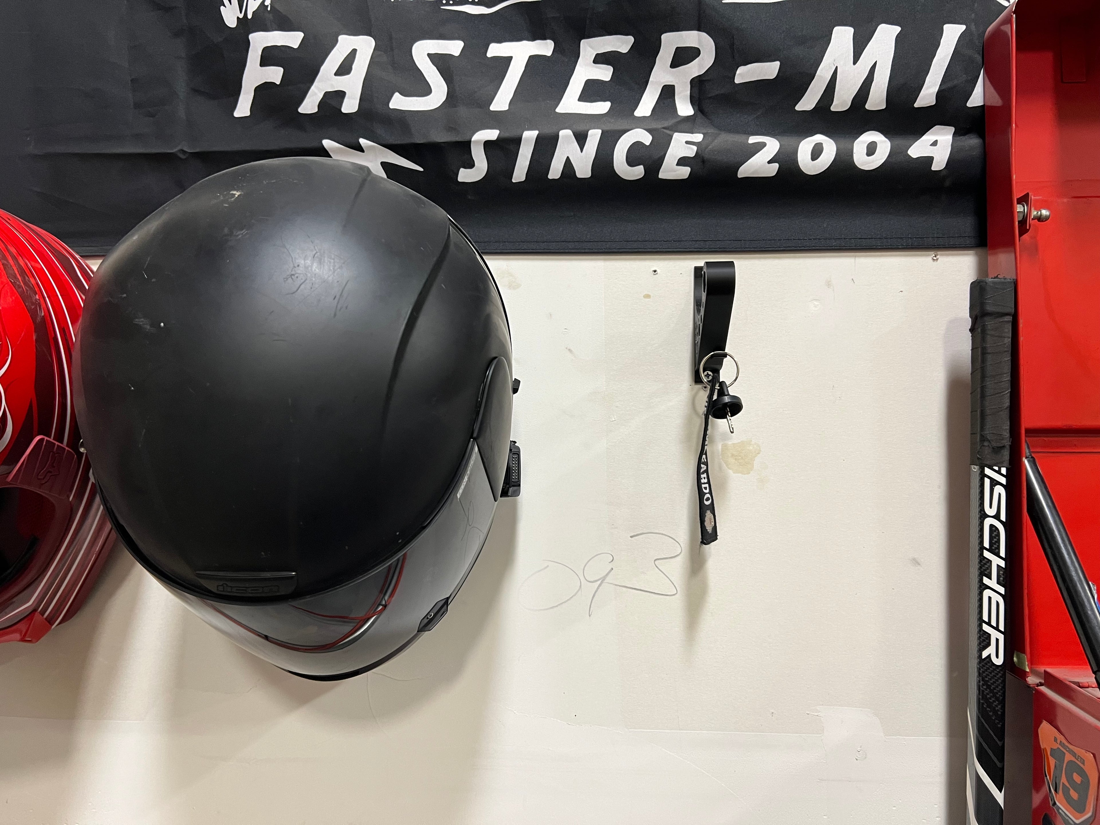 RLS Helmet Wall Mount